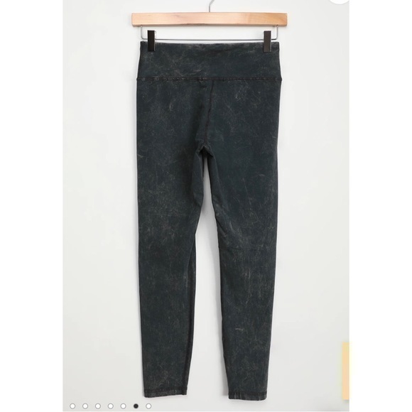 Lulus Fit for Life Charcoal Grey High Waisted Leggings Size Medium NWT - Picture 6 of 11